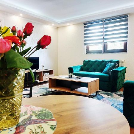 Apartman Dm サラエヴォ エクステリア 写真