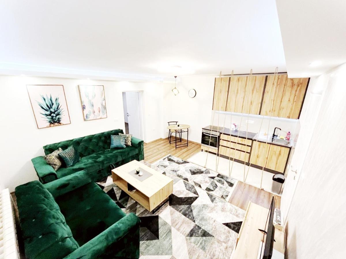 Apartman Dm サラエヴォ エクステリア 写真
